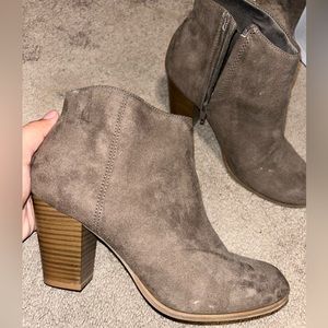 Old Navy Heeled boots